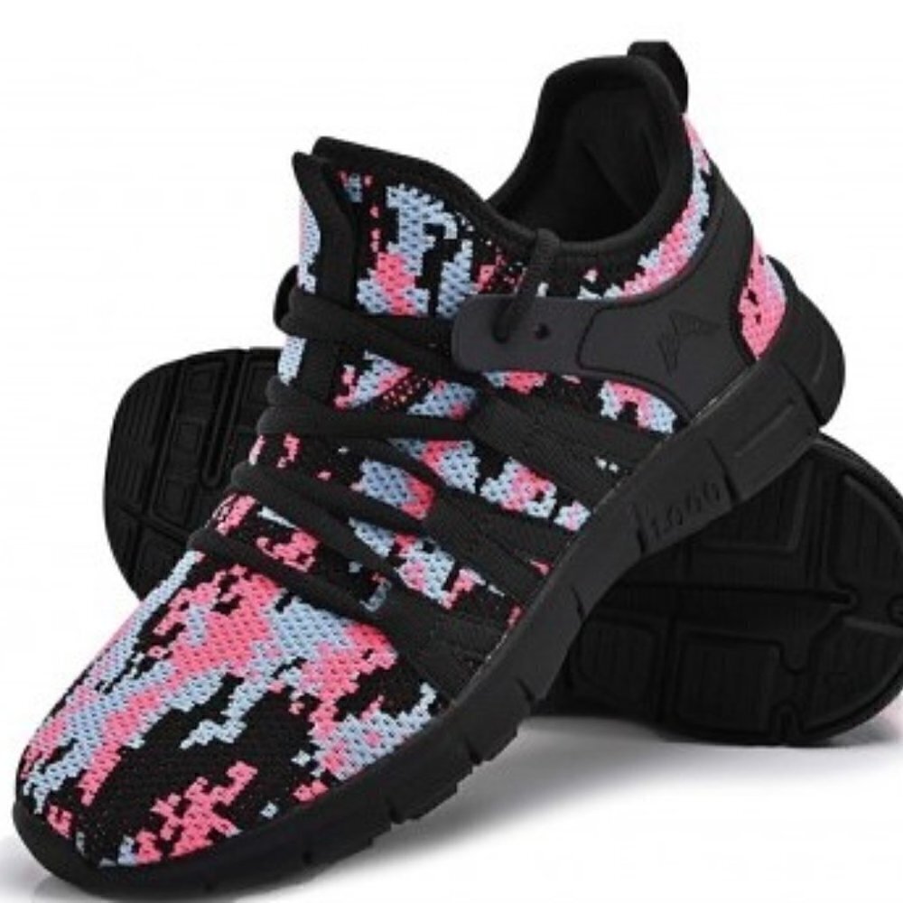 Pink Camouflage Mesh Sneakers Size 34 Kids GUC